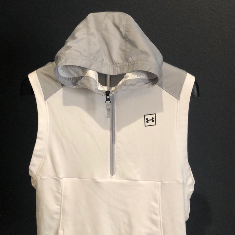 UA sleeveless hoodie